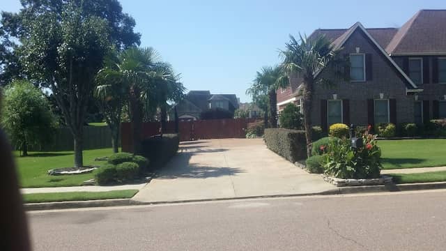 Shadowlawn Park - Image 1