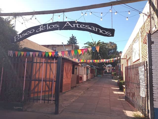 Paseo De Artesanos (Municipal) - Image 2