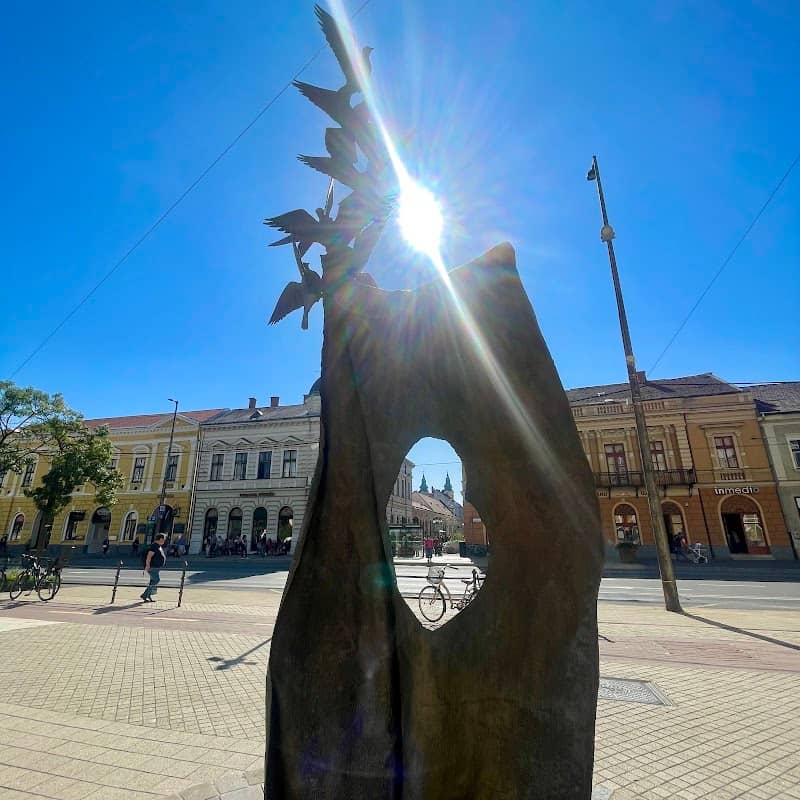 Debreceni hősök lelke szobor - Image 1