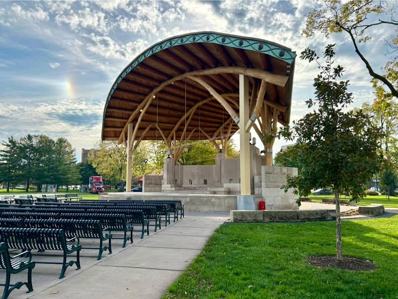 Riverside Park - Image 1