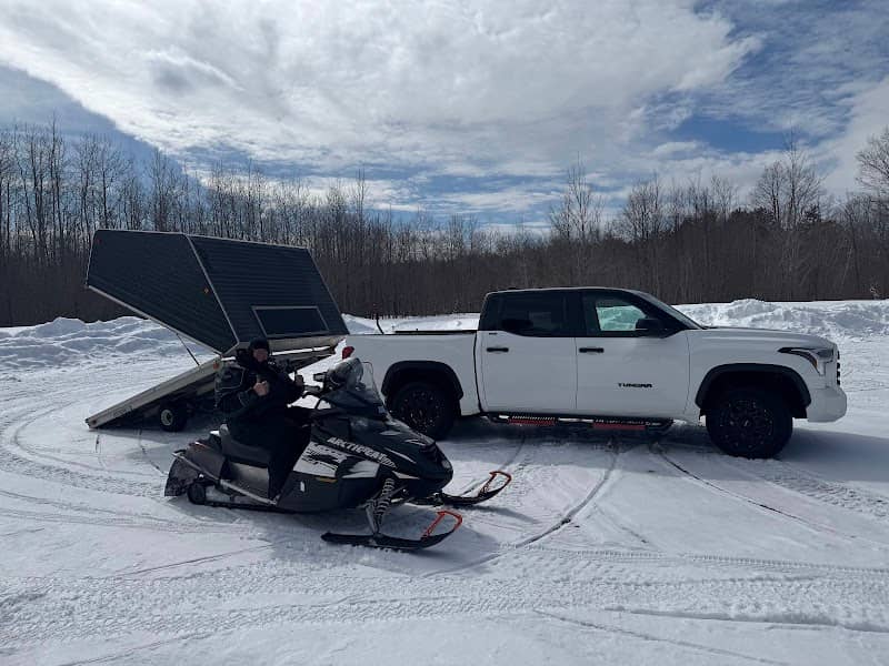kalkaska route north parking - Image 1