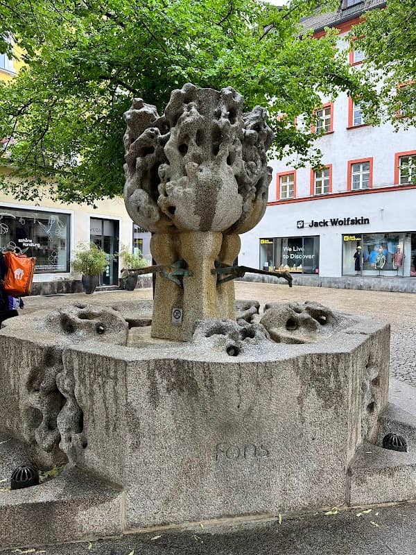 Lebensbrunnen - Image 1