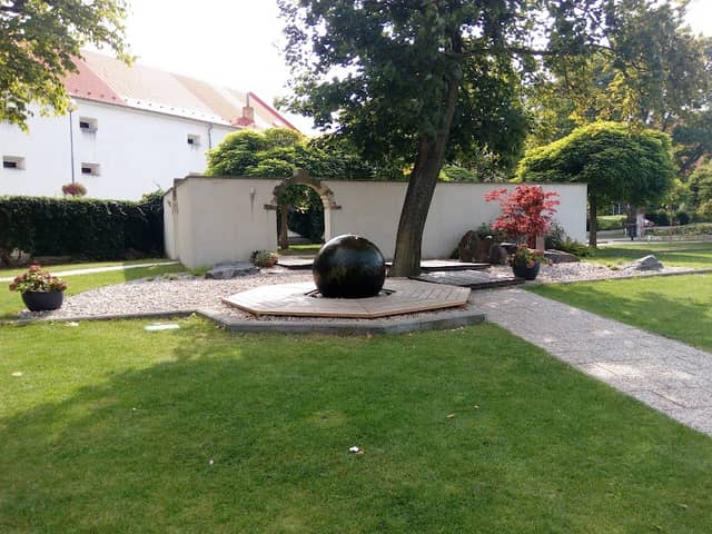 Zámecký park a Medvědárium - Image 2