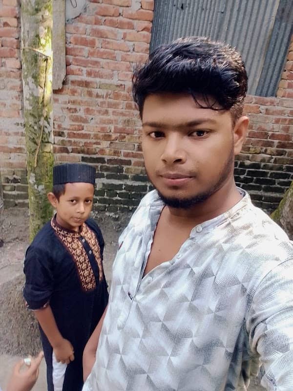 ভাই ভাই মৎস্য খামার, প্রোপাইটর মনির হোসেন - Image 1