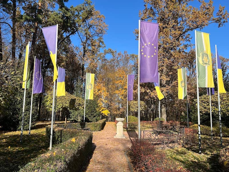 Площа прапорів - Image 1