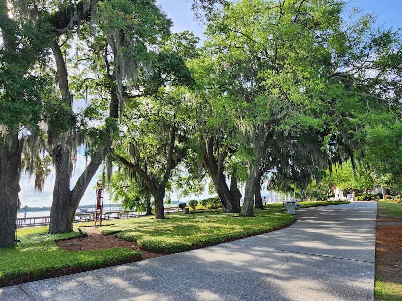 Riverfront Park - Image 1