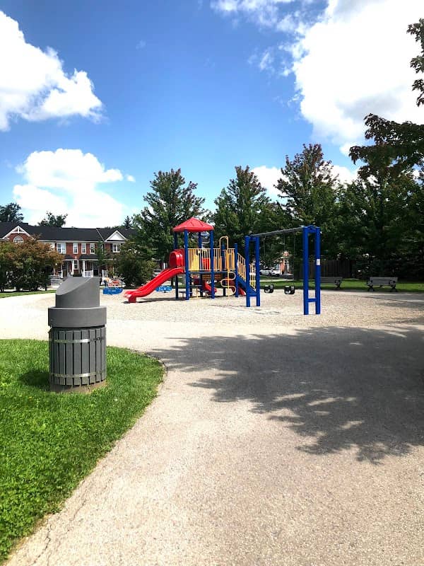 Dougherty Cres. Parkette - Image 1
