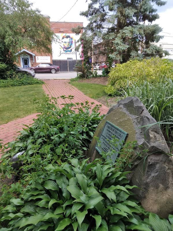 Lincoln Park - Image 3