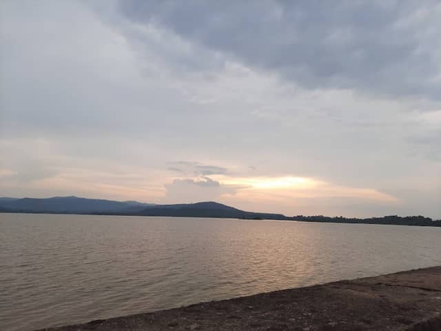 Juhila dam beach - Image 1