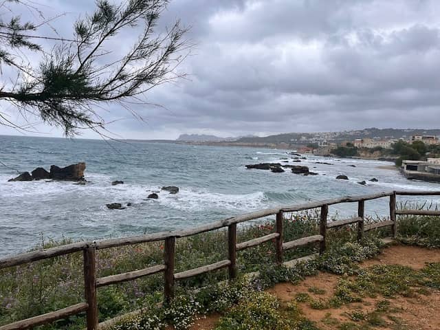 Beautiful natural pool next to chania old town - Image 3