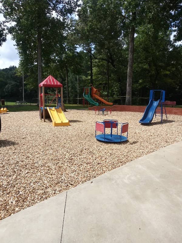 Spring Street Park - Image 1