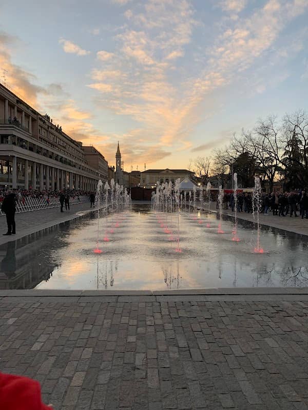 Fontana Piazza Martiri del 7 Luglio - Image 1