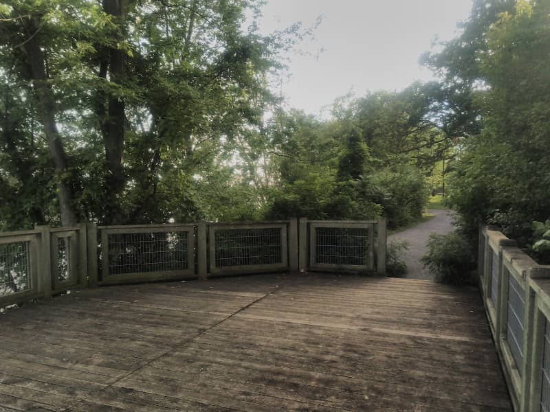 Berges Park - Image 1