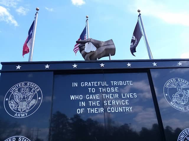 Veterans Memorial Park - Image 1