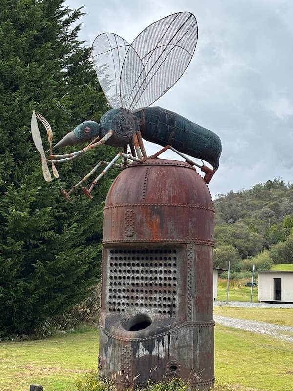 Sandfly Statue - Image 1