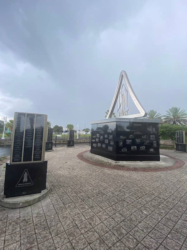 In The Line of Duty Monument - Image 1