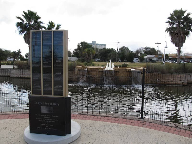 In The Line of Duty Monument - Image 2