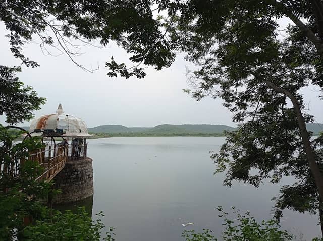 Chatri Talao New Park - Image 1