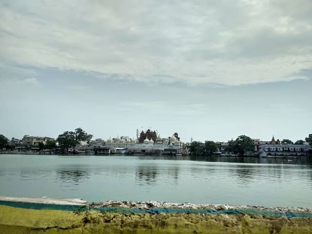 HanumanTal Lake Sondhiya House - Image 1