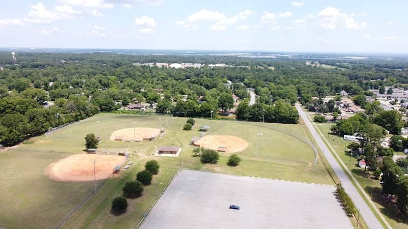 Peavy Park Pavilion - Image 1
