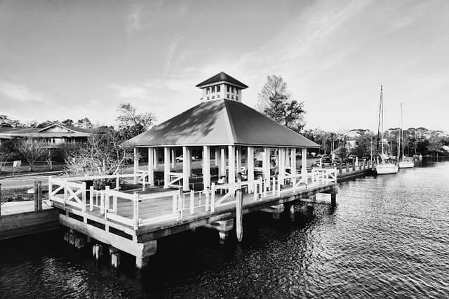 Harbor Pavillion - Image 2