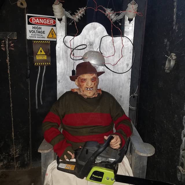 Haunted House - Image 2