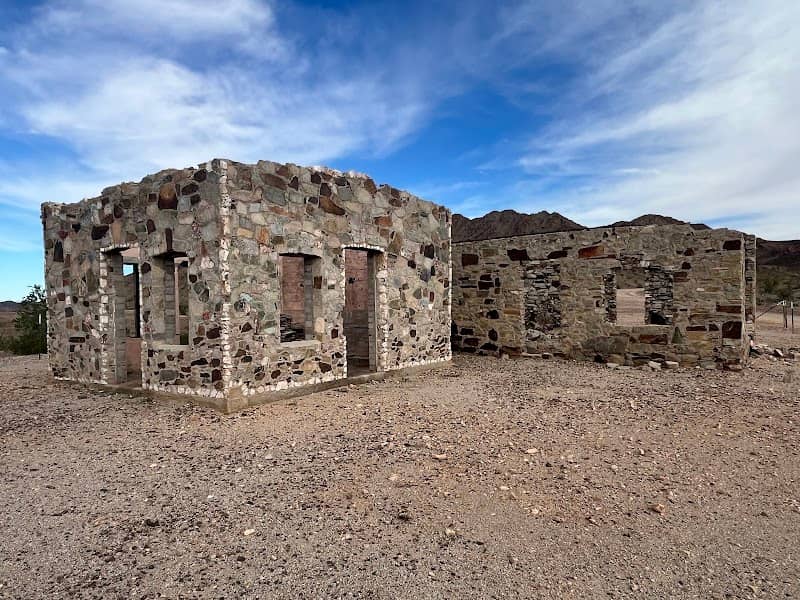Joseph Conè's Cabins - Image 2