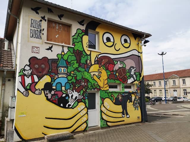 Street Art - Image 1