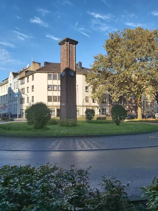 Fischerturm Brucknerallee - Image 2