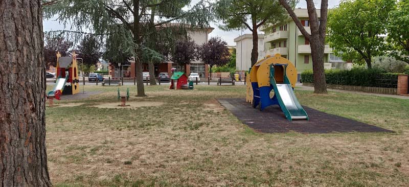 Parco giochi via Guido Rossa - Image 1