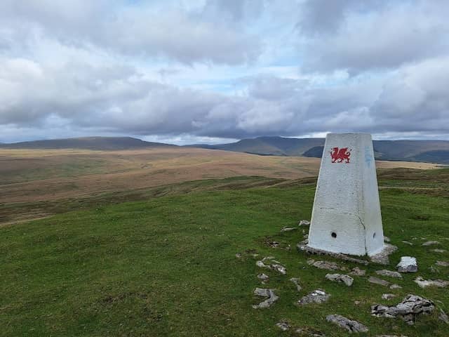 Cadair Fawr - Image 1