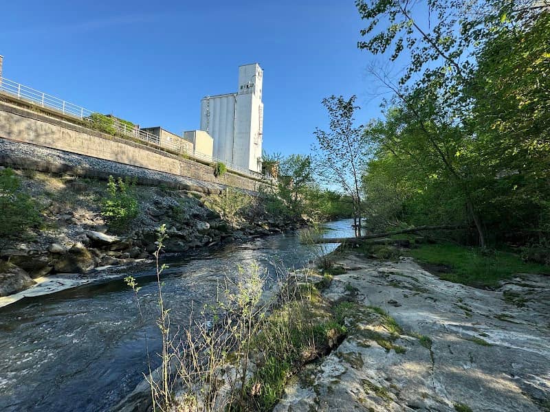 Brady's Leap Park - Image 1