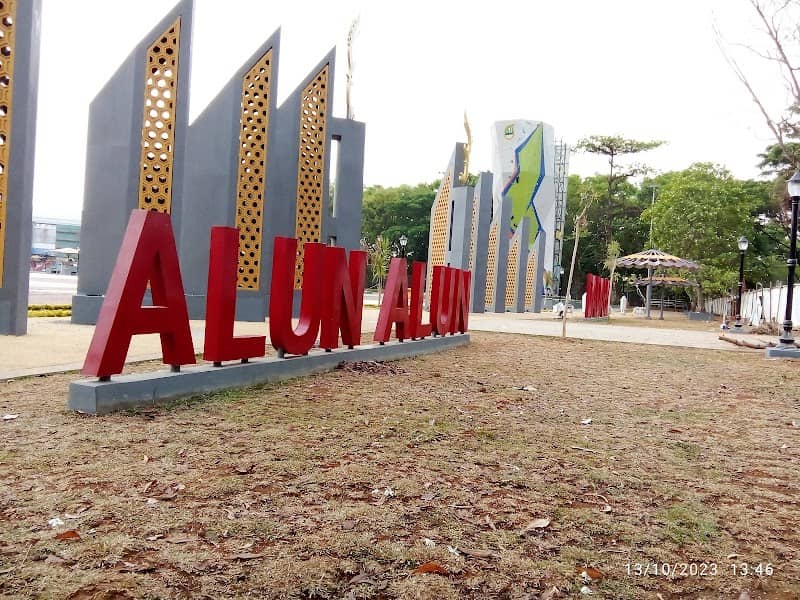 Alun Alun Dadaha - Image 2