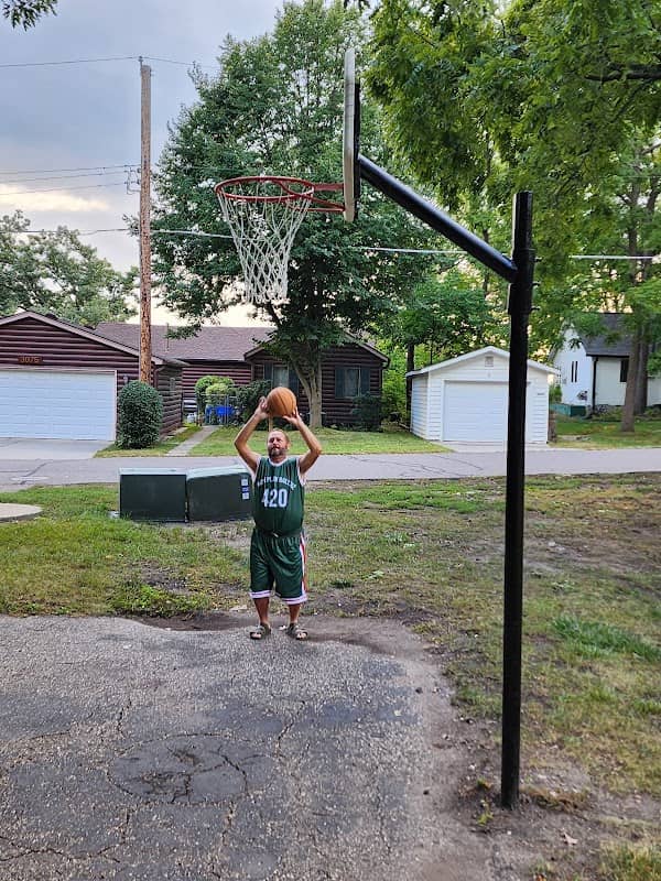 Walnut Park - Image 1
