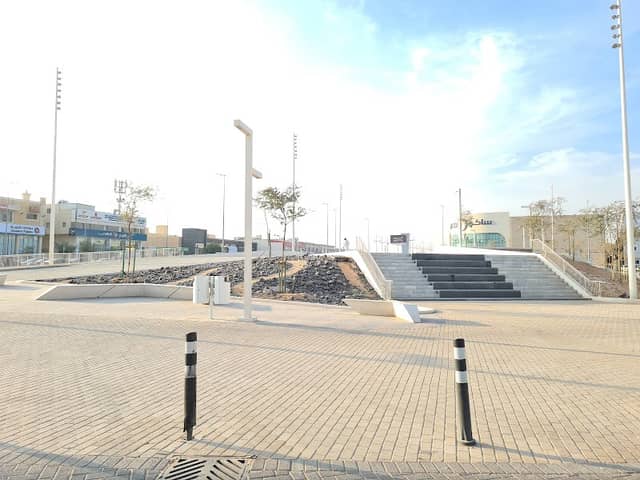 Public Plaza - Khalid Bin Alwaleed Road Interchange - Image 1