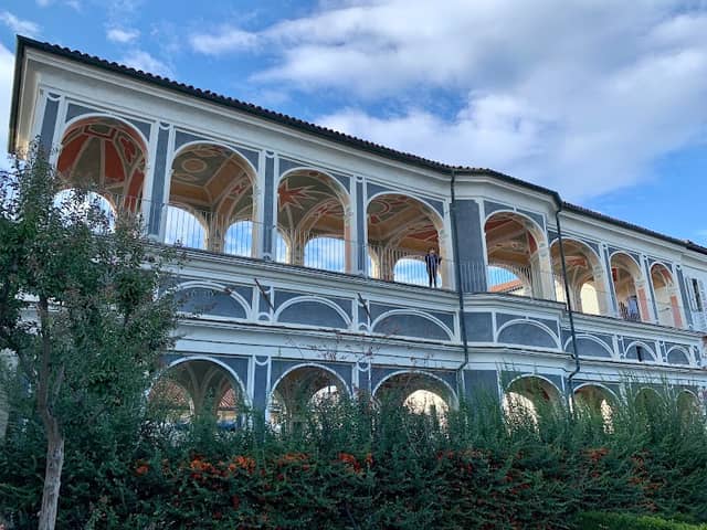 Palazzo Sarriod de La Tour - Image 1