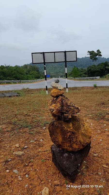 Pan Borneo Highway Southern End - Image 1