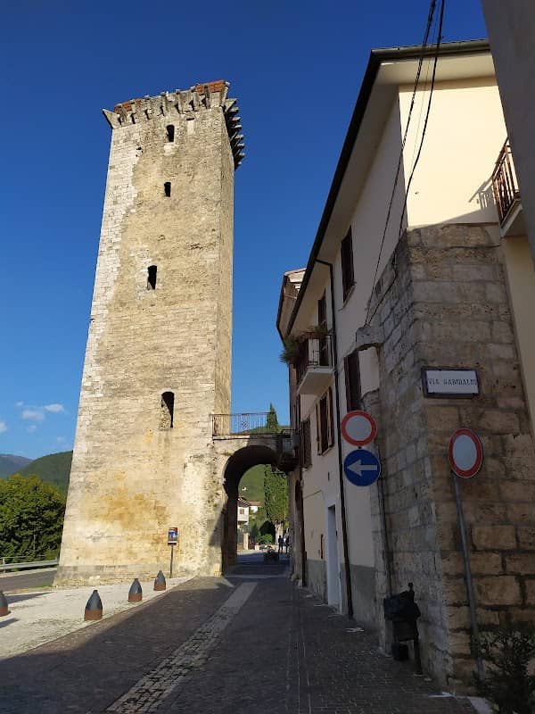Torre Angioina - Image 1