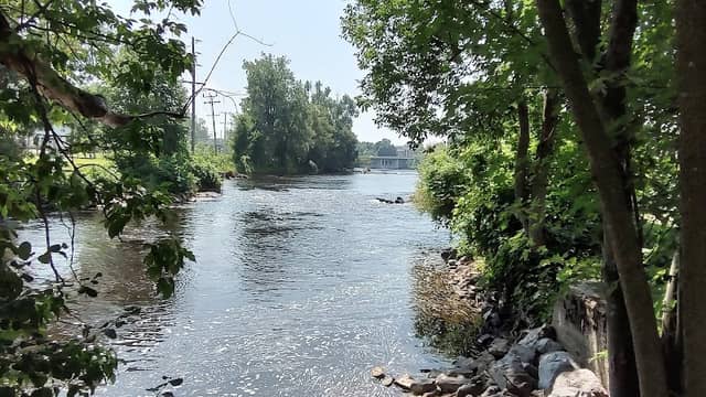 Long Falls Park - Image 2