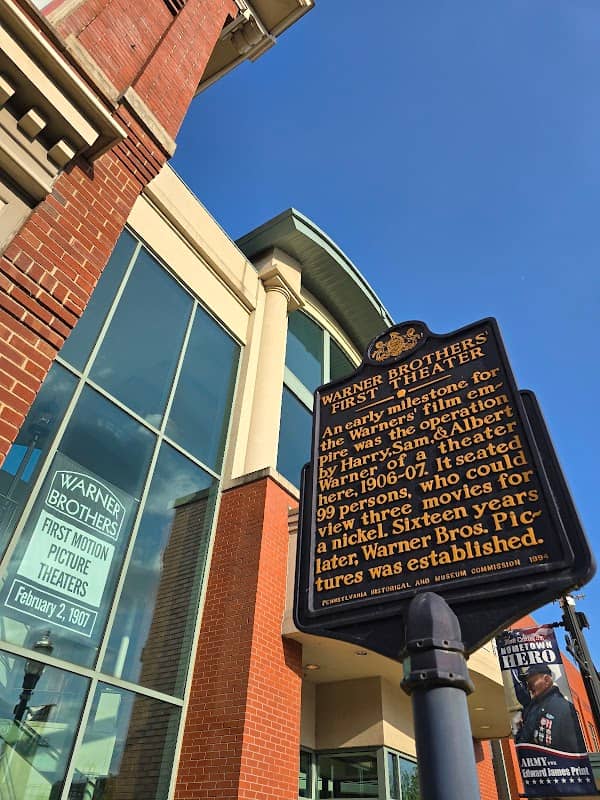 Historic Warner Cascade Theatre Museum at The Riverplex - Image 2