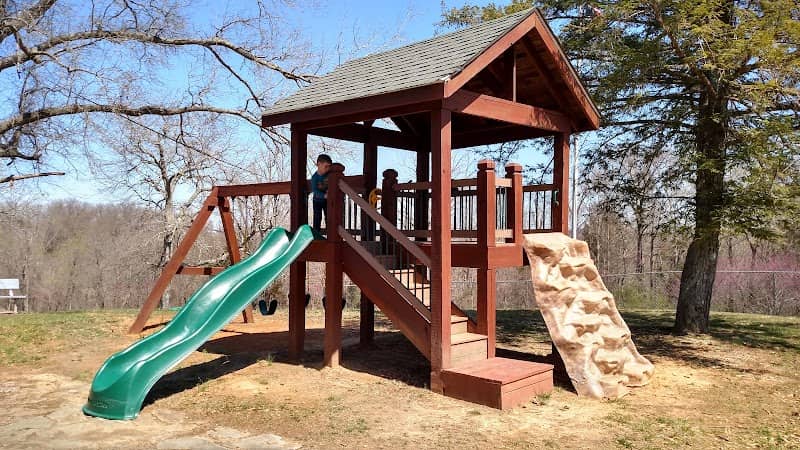 Leavenworth Roadside Park - Image 1