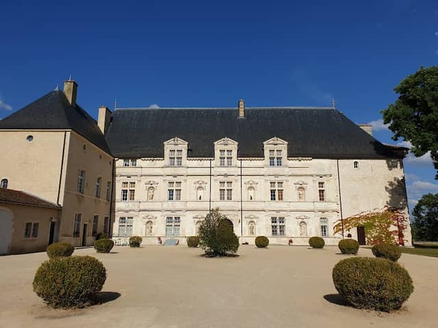 Château de Montbras - Image 1