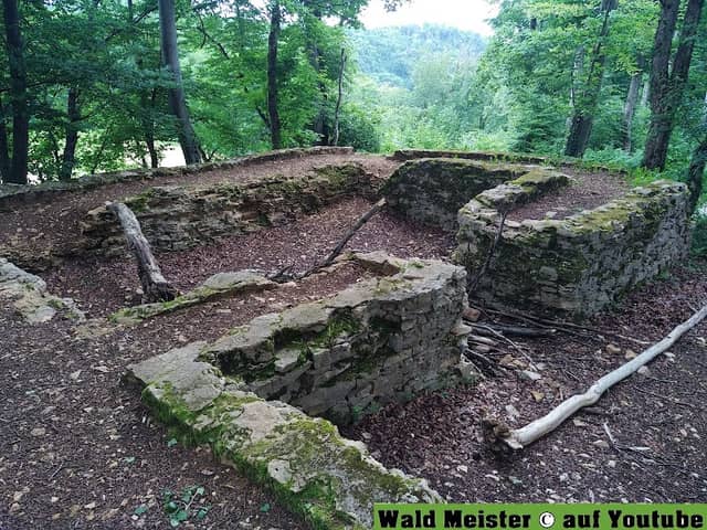 Sissacherfluh Castle - Image 1