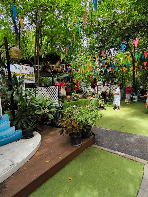 Outdoor stage - Image 2