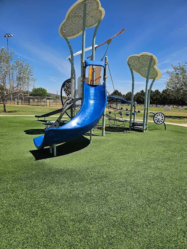 Windlands Park - Image 1