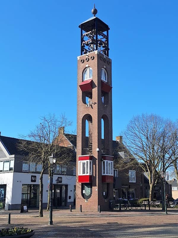 Carillon - Image 1