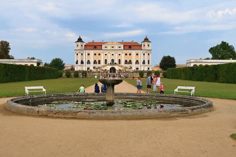 Kašna zámku Milotice - Image 1