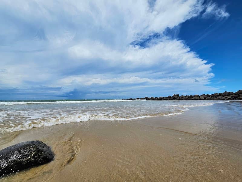 Bargara esplanade lookout - Image 1