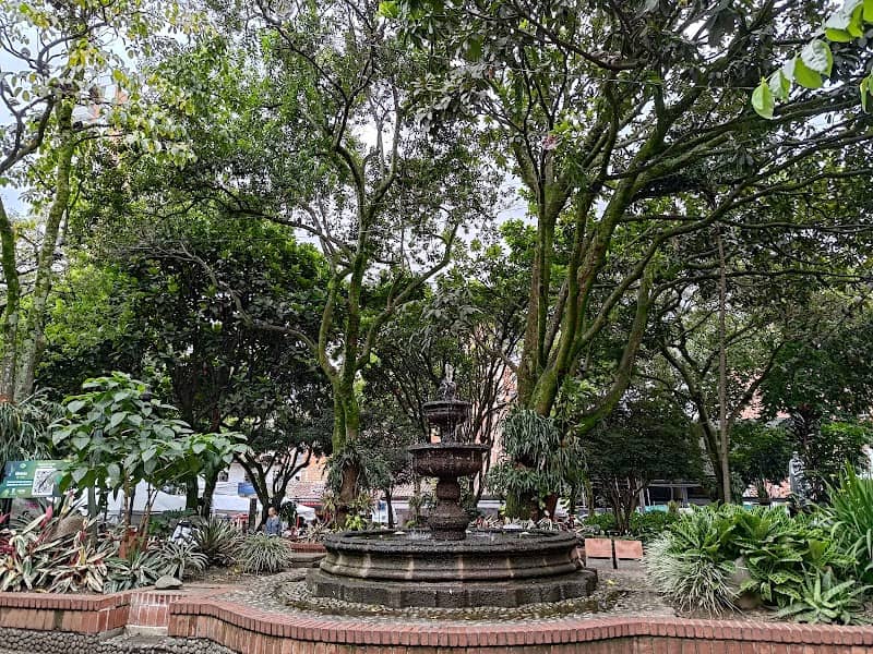 Sabaneta Park - Image 2