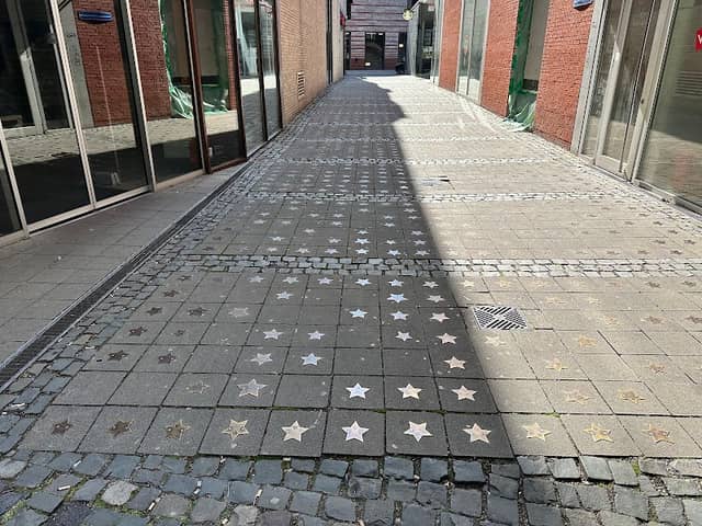 Herzenssterne-Boulevard - Image 2